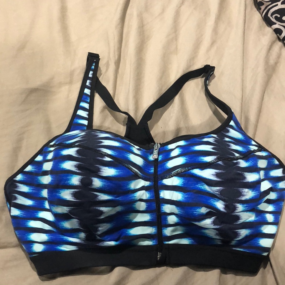 38D VS Sports Bra